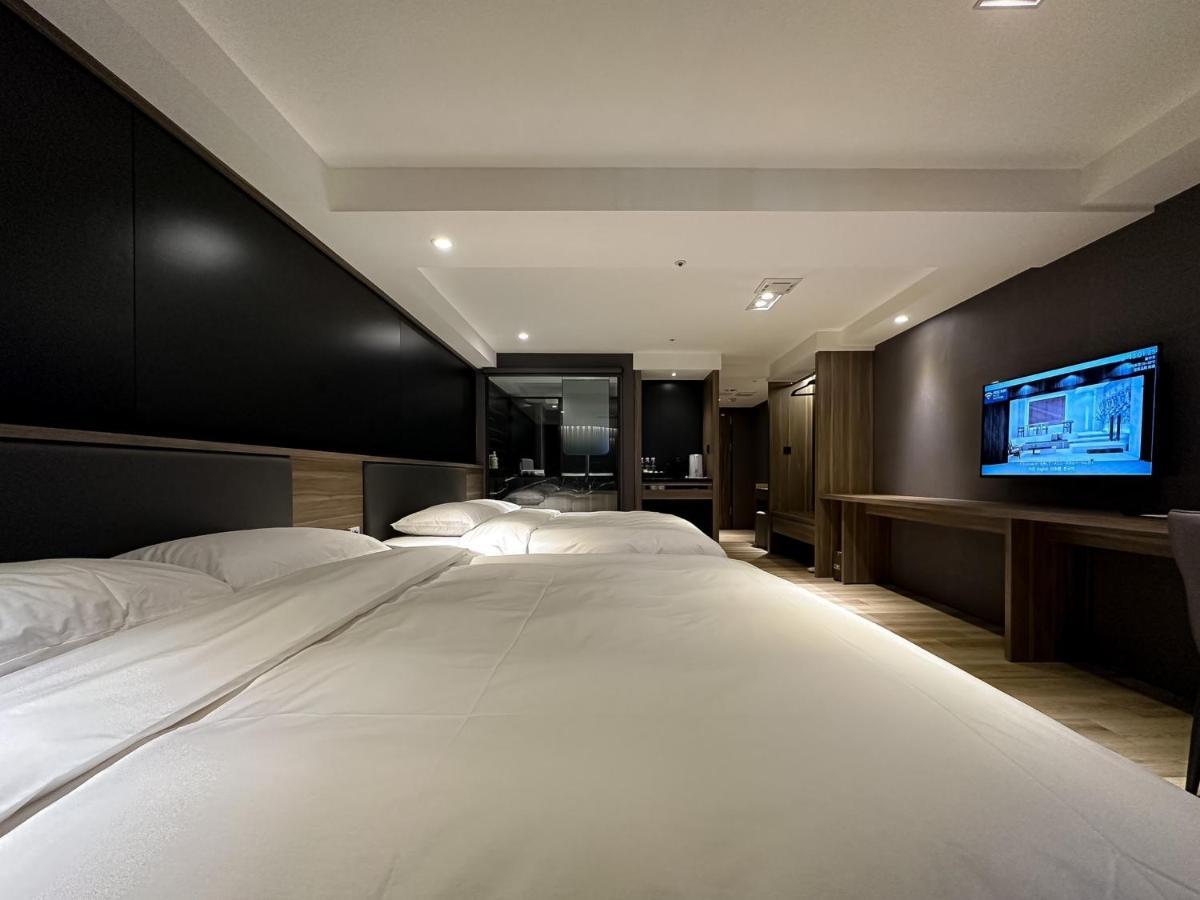 Autumn Willow Hotel Taichung Exterior photo