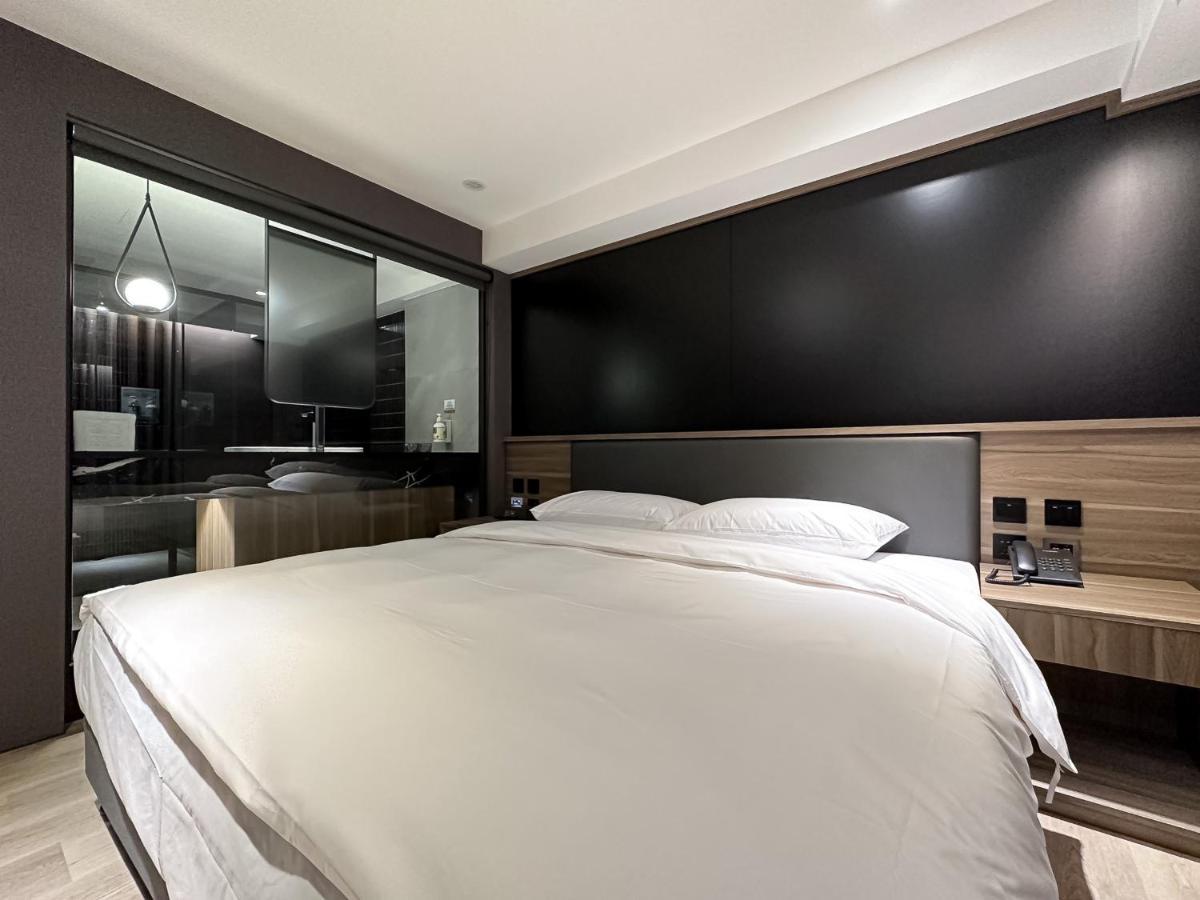 Autumn Willow Hotel Taichung Exterior photo