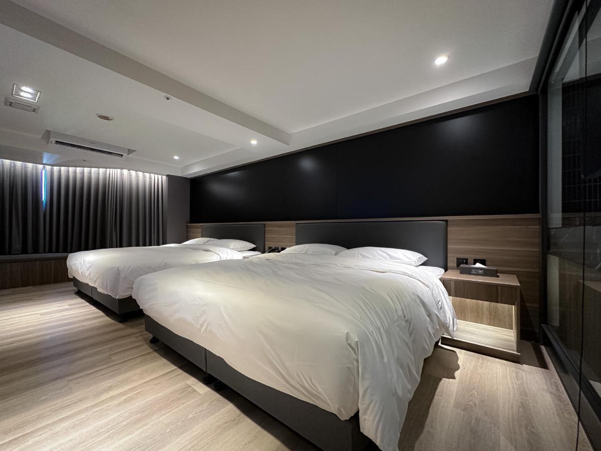 Autumn Willow Hotel Taichung Exterior photo