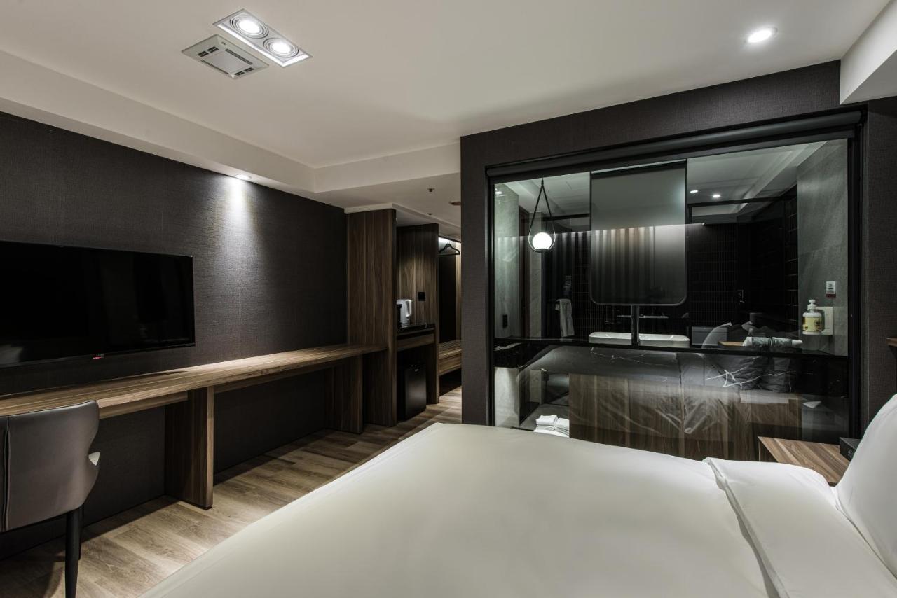 Autumn Willow Hotel Taichung Exterior photo