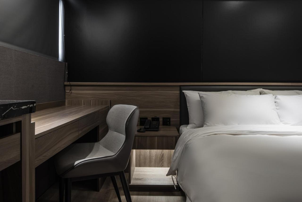 Autumn Willow Hotel Taichung Exterior photo