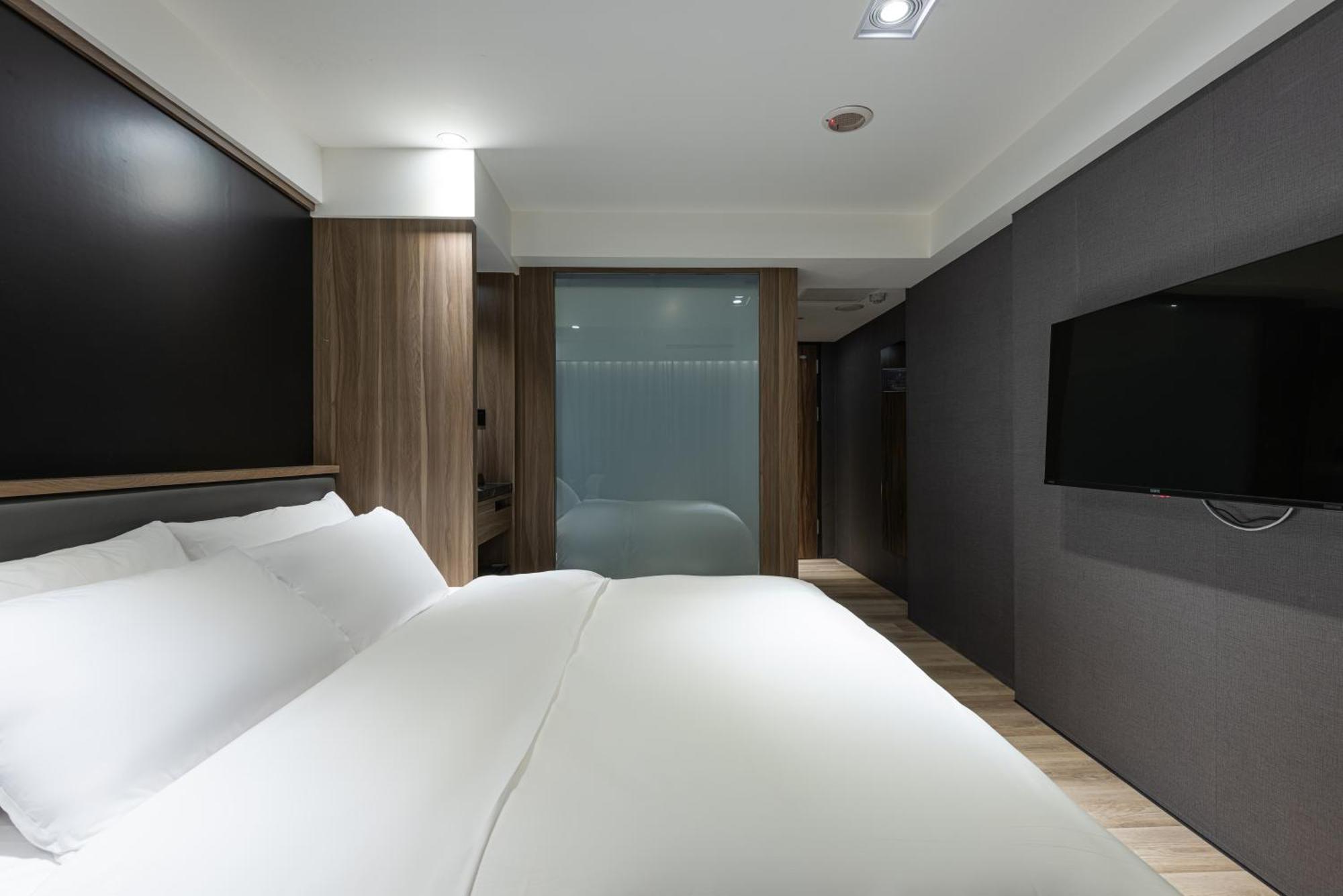 Autumn Willow Hotel Taichung Exterior photo