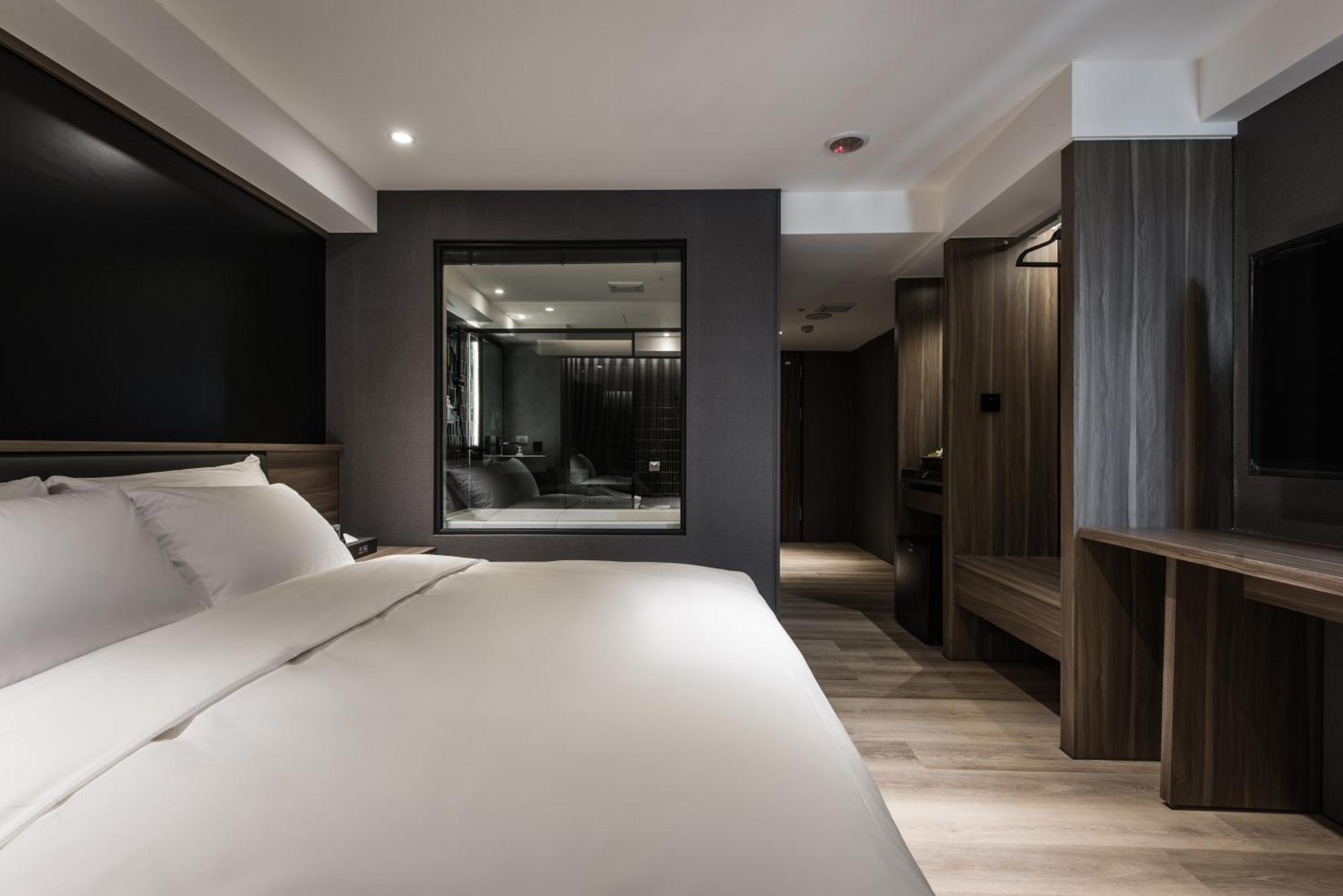 Autumn Willow Hotel Taichung Exterior photo