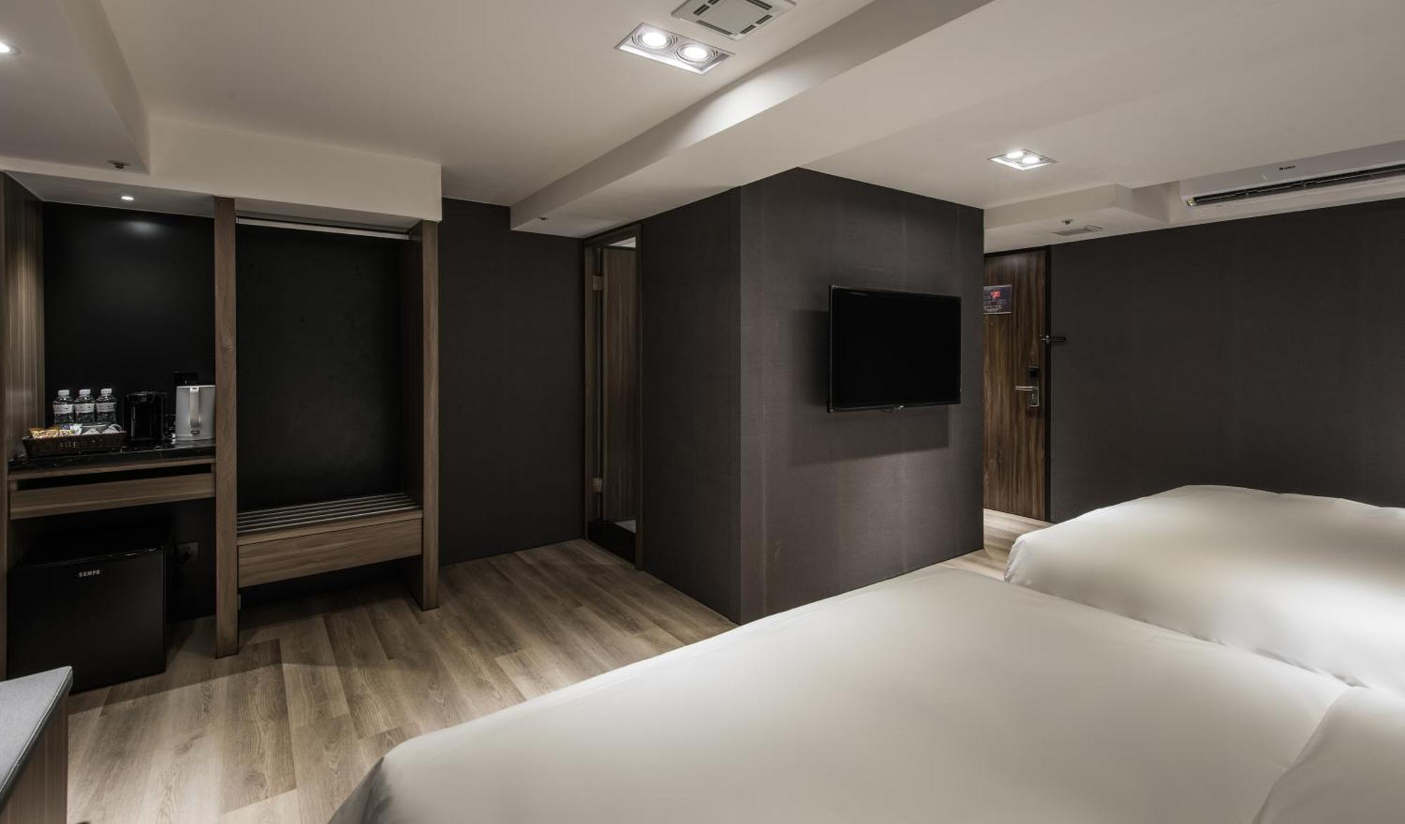Autumn Willow Hotel Taichung Exterior photo
