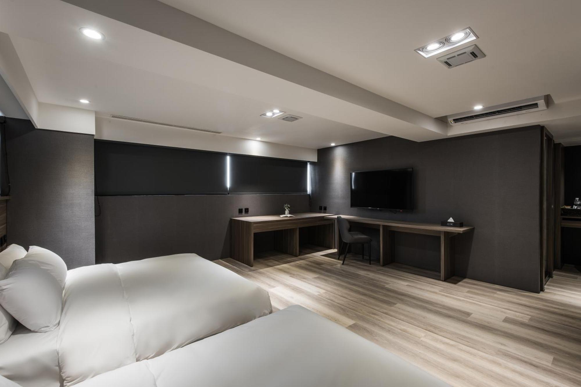 Autumn Willow Hotel Taichung Exterior photo
